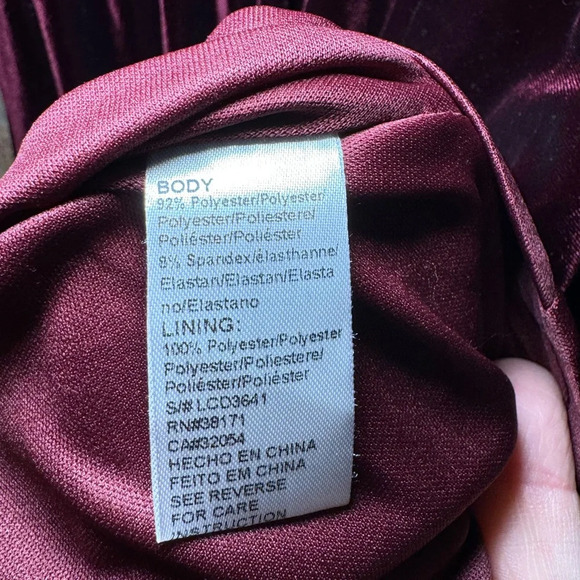 Urban Outfitters Lucca Couture Plunging V-Neck Velvet Mini Dress size XS Holiday - Picture 6 of 8